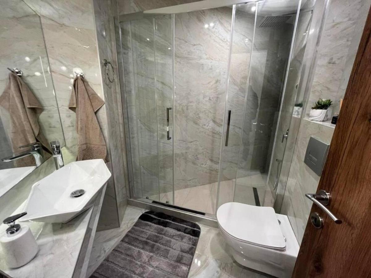 Temple Of Ppg In Thessaloniki Apartman Kültér fotó